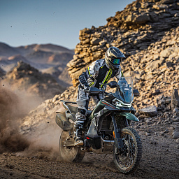 Новые модели CFMOTO 1000МТ-Х Sport и Touring (ABS)